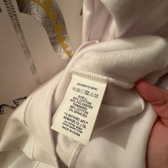 Bape x Hajime Sorayama Shark Crewneck - Picture 5 of 8